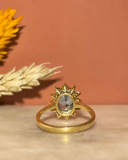 Anillo &quot;Celestia&quot; con margaritas de topacio y diamantes de 2,30 quilates