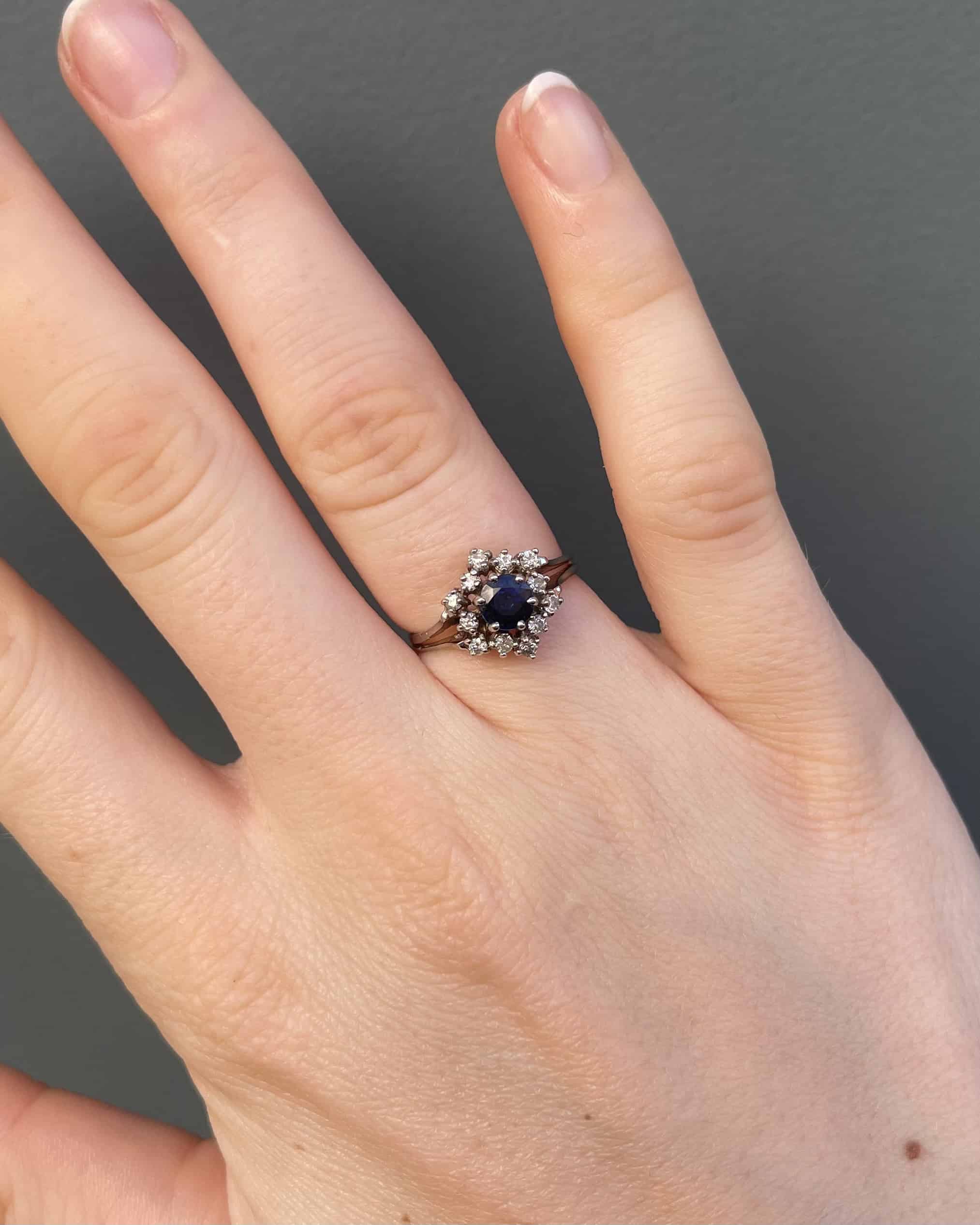 Bague Marguerite Saphir 0.65 Carat &amp; Diamants "Eden"