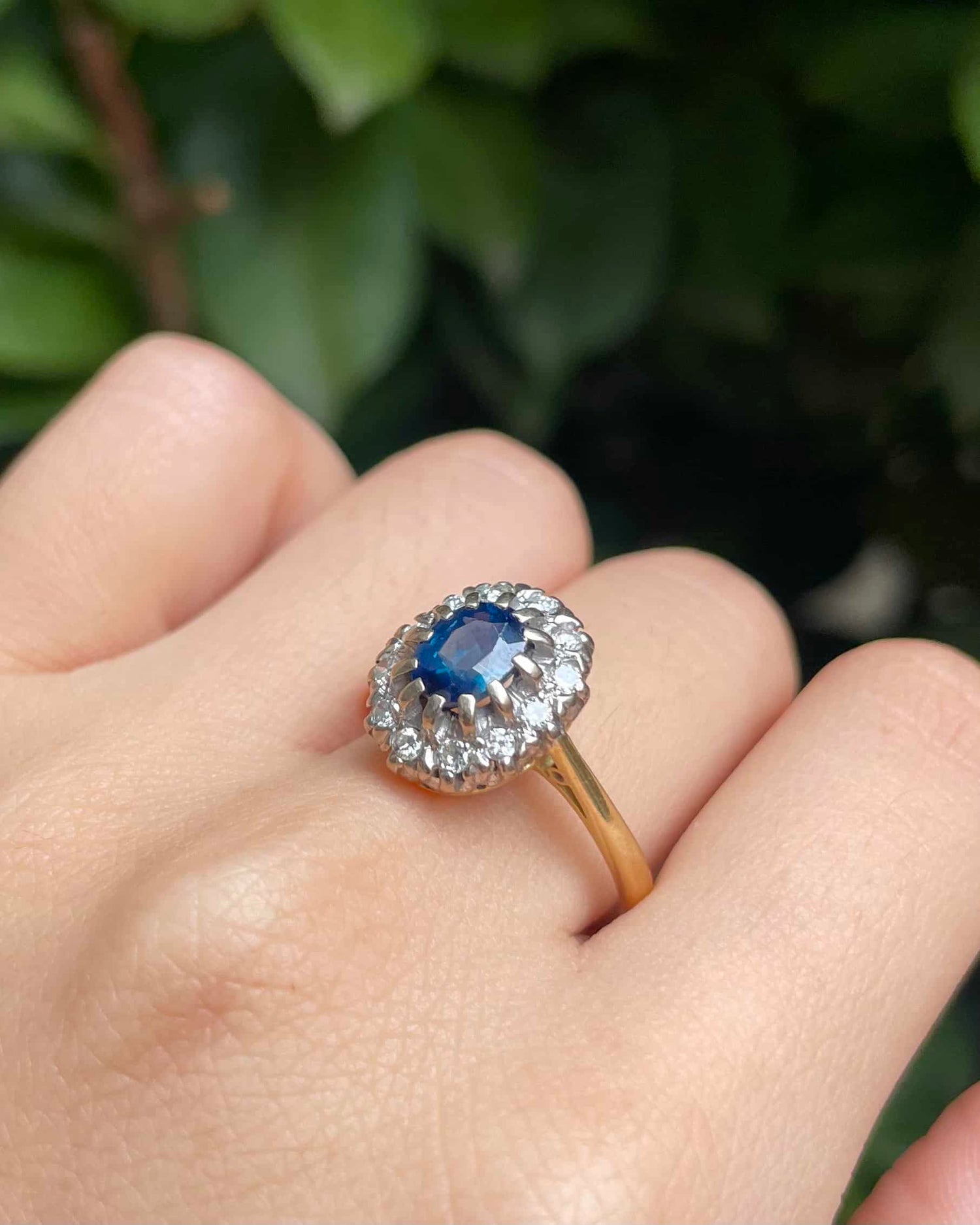 Bague Marguerite Saphir &amp; Diamants &quot;Charlotta&quot;