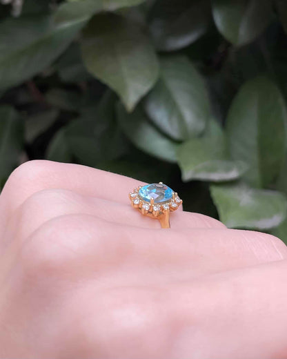 Anillo &quot;Celestia&quot; con margaritas de topacio y diamantes de 2,30 quilates