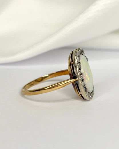 Bague Marguerite XIXe Opale &amp; Diamants "Danae" - Elliade Paris