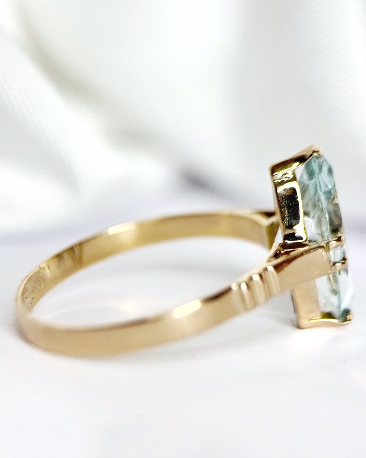 Bague Marquise Aigue-Marine 1.93 carat "Marine" - Elliade Paris