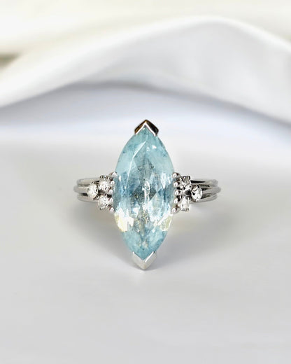 Bague Marquise Aigue - Marine 3.40 carats, Diamants &amp; Or 4,61 g "Eden" - Elliade Paris