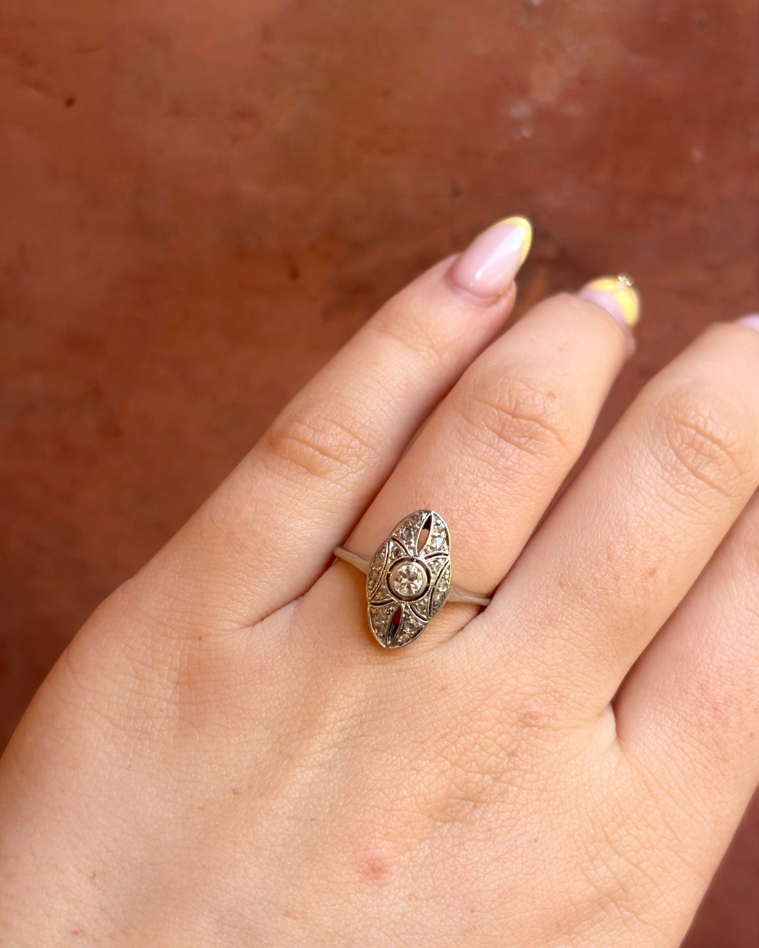Bague Marquise Art-Déco Diamants 0.22 carat "Cassiella" - Elliade Paris