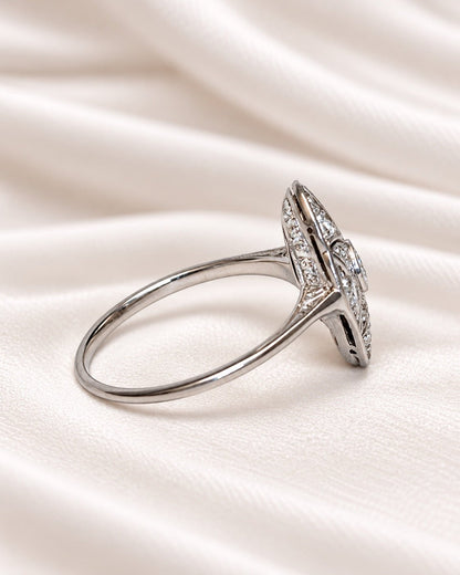 Bague Marquise Art-Déco Diamants 0.22 carat "Cassiella" - Elliade Paris