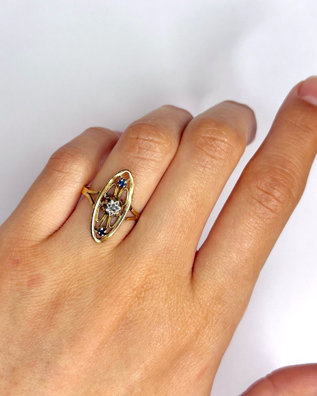 Bague Marquise Diamant &amp; Saphirs "Clarance" - Elliade Paris