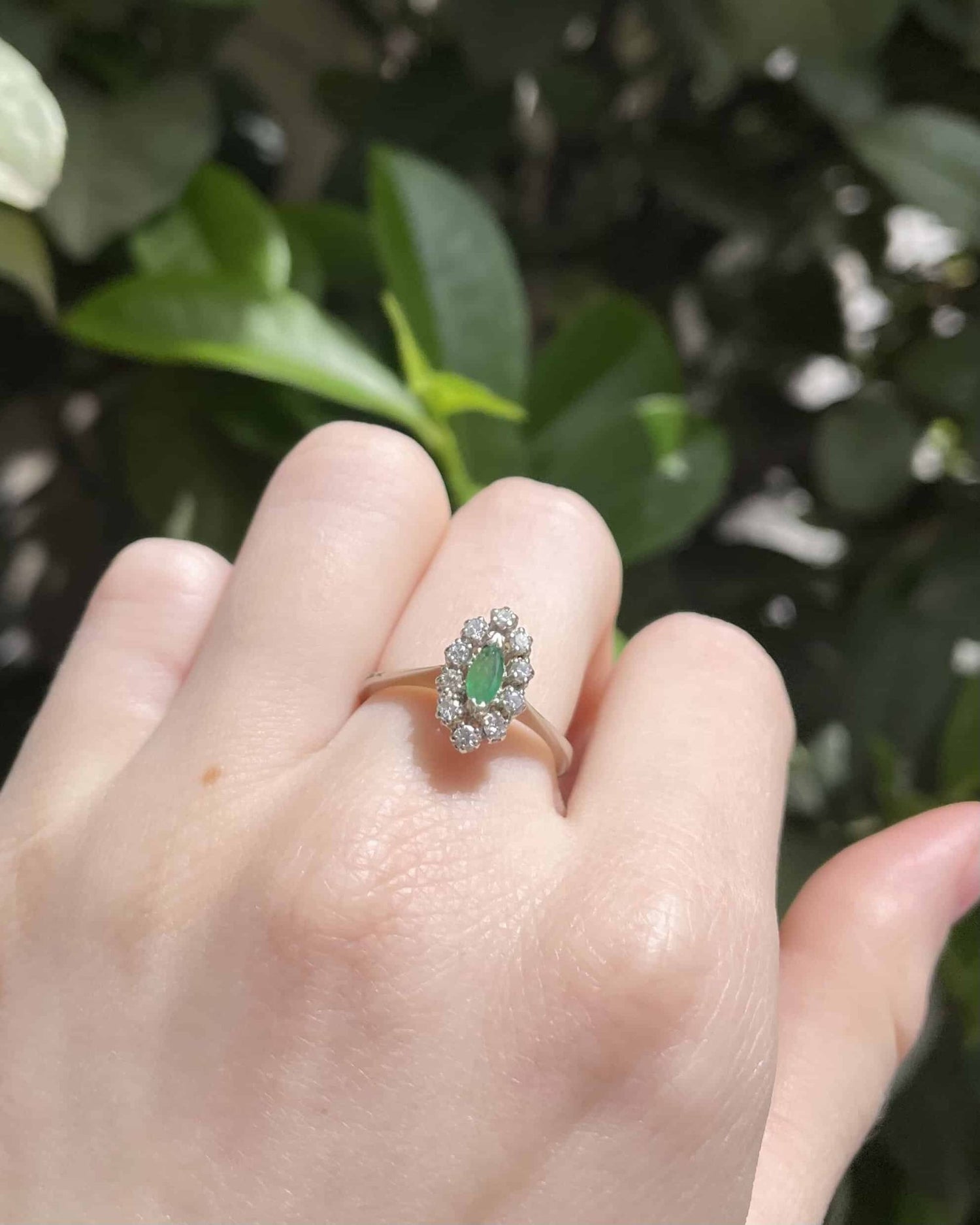 Bague Marquise Émeraude 0.20 carat &amp; Diamants &quot;Armelle&quot; - Elliade Paris