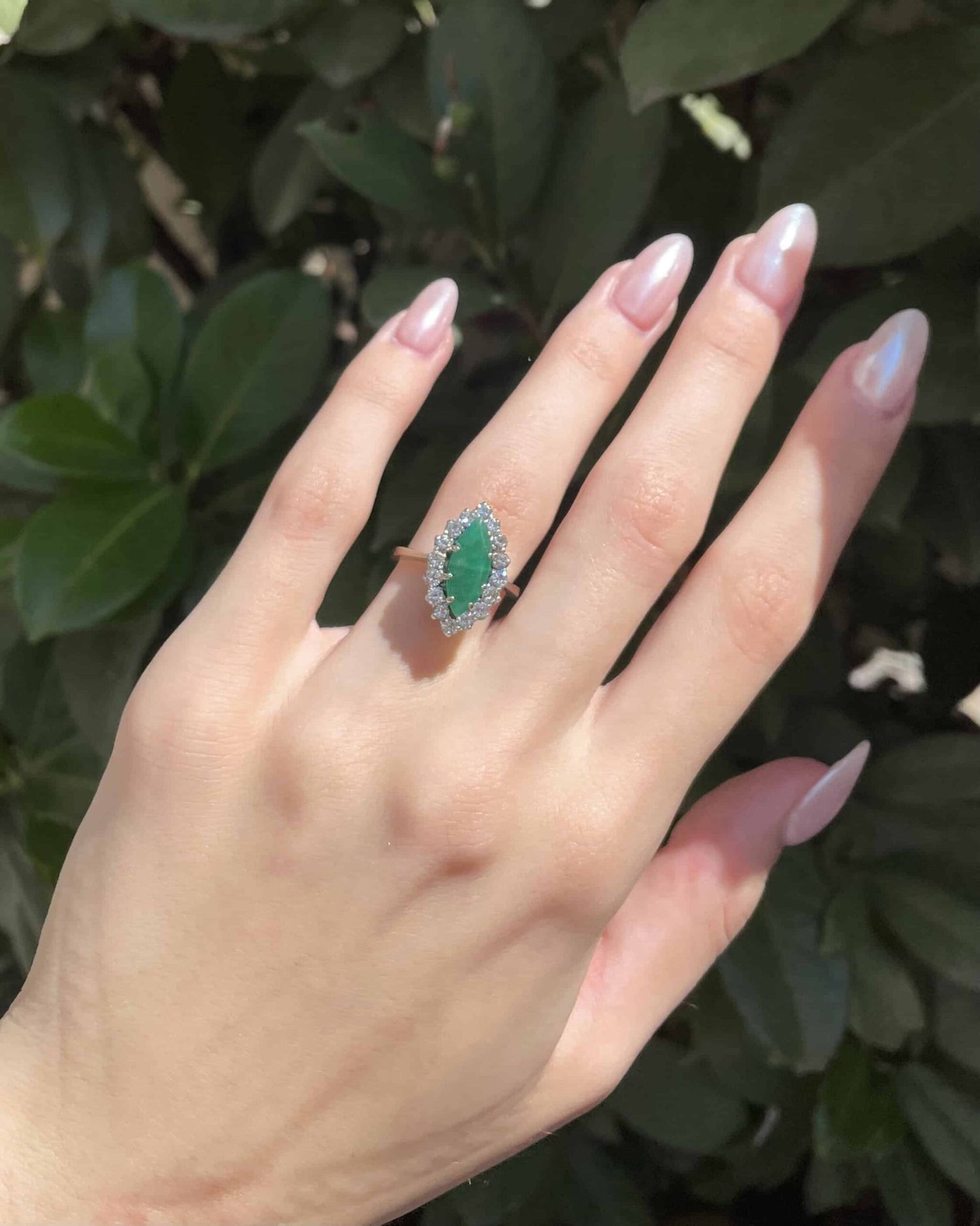 Bague Marquise Emeraude 1.40 carat &amp; Diamants &quot;Françoise&quot; - Elliade Paris
