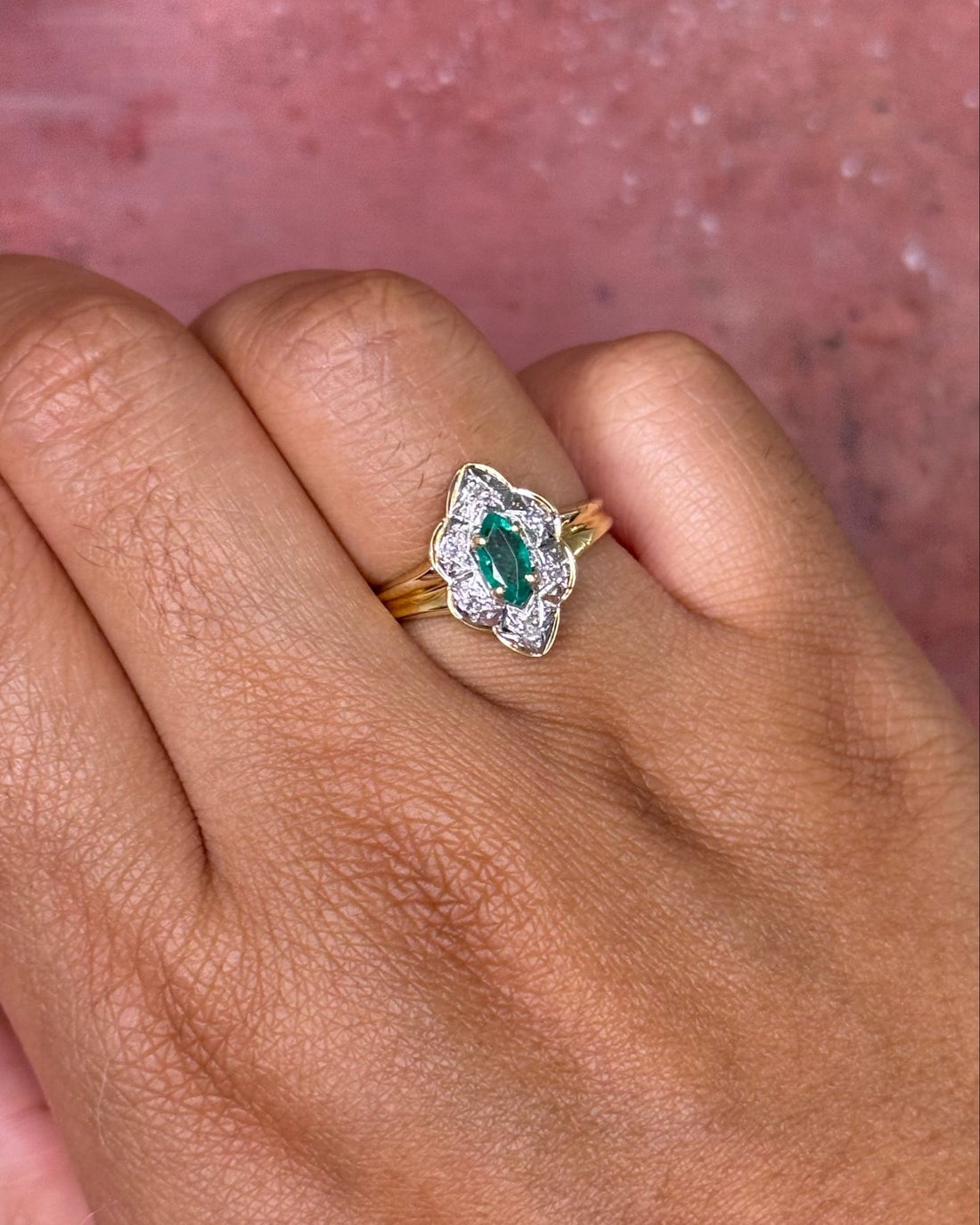 Bague Marquise Émeraude, Diamants &amp; Or "Annaelle" - Elliade Paris