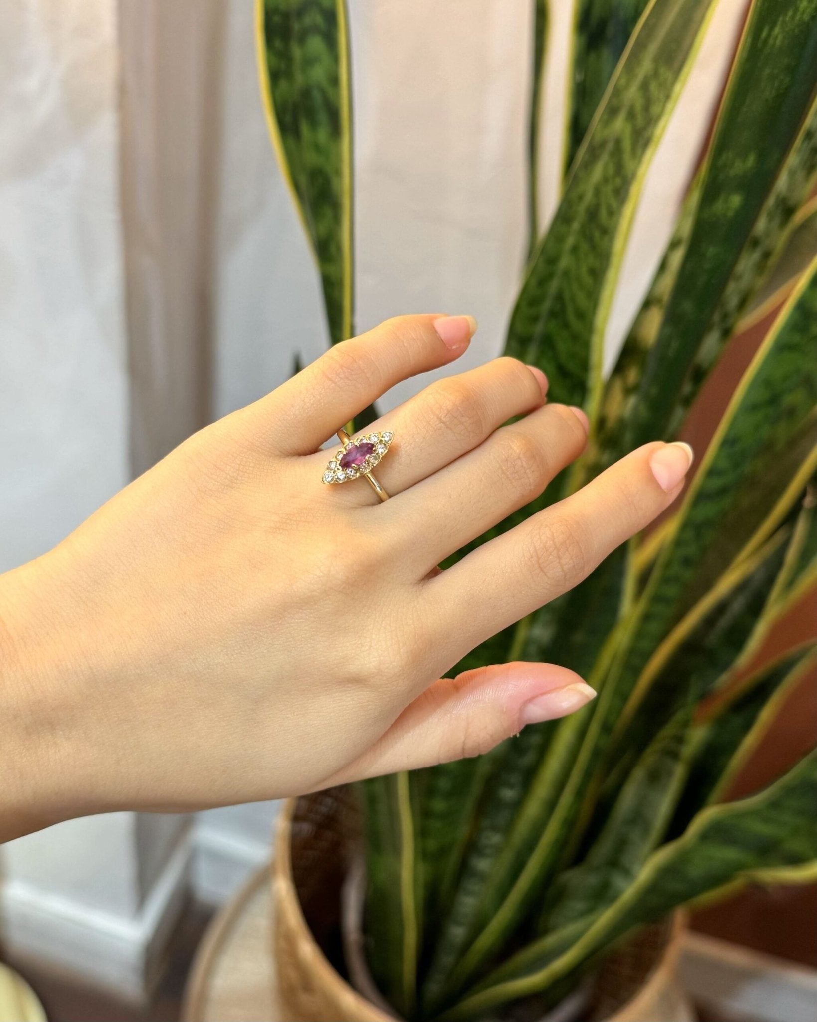 Bague Marquise Rubis &amp; Diamants "Rebecca" - Elliade Paris