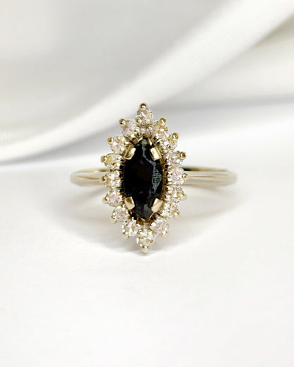 Bague Marquise Saphir 0.60 carat &amp; Diamants "Aurore" - Elliade Paris