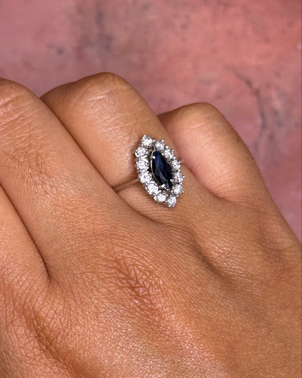 Bague Marquise Saphir 0.62 carat &amp; Diamants 0.36 carat "Eglantine" - Elliade Paris