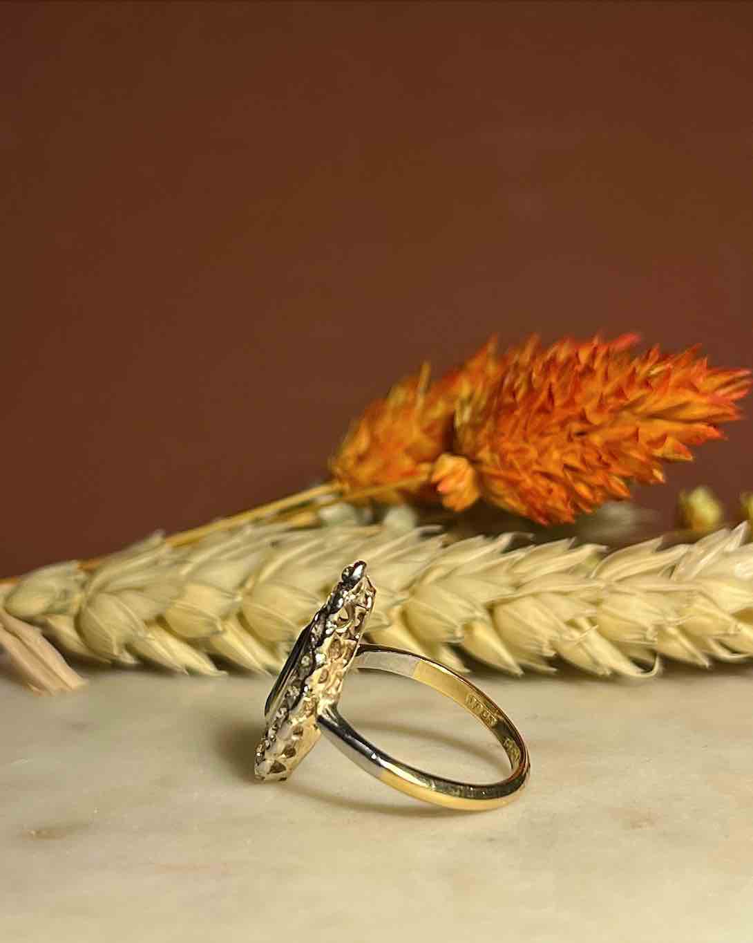 Bague Marquise Saphir &amp; 0,80 carat Diamants "Maliha" - Elliade Paris