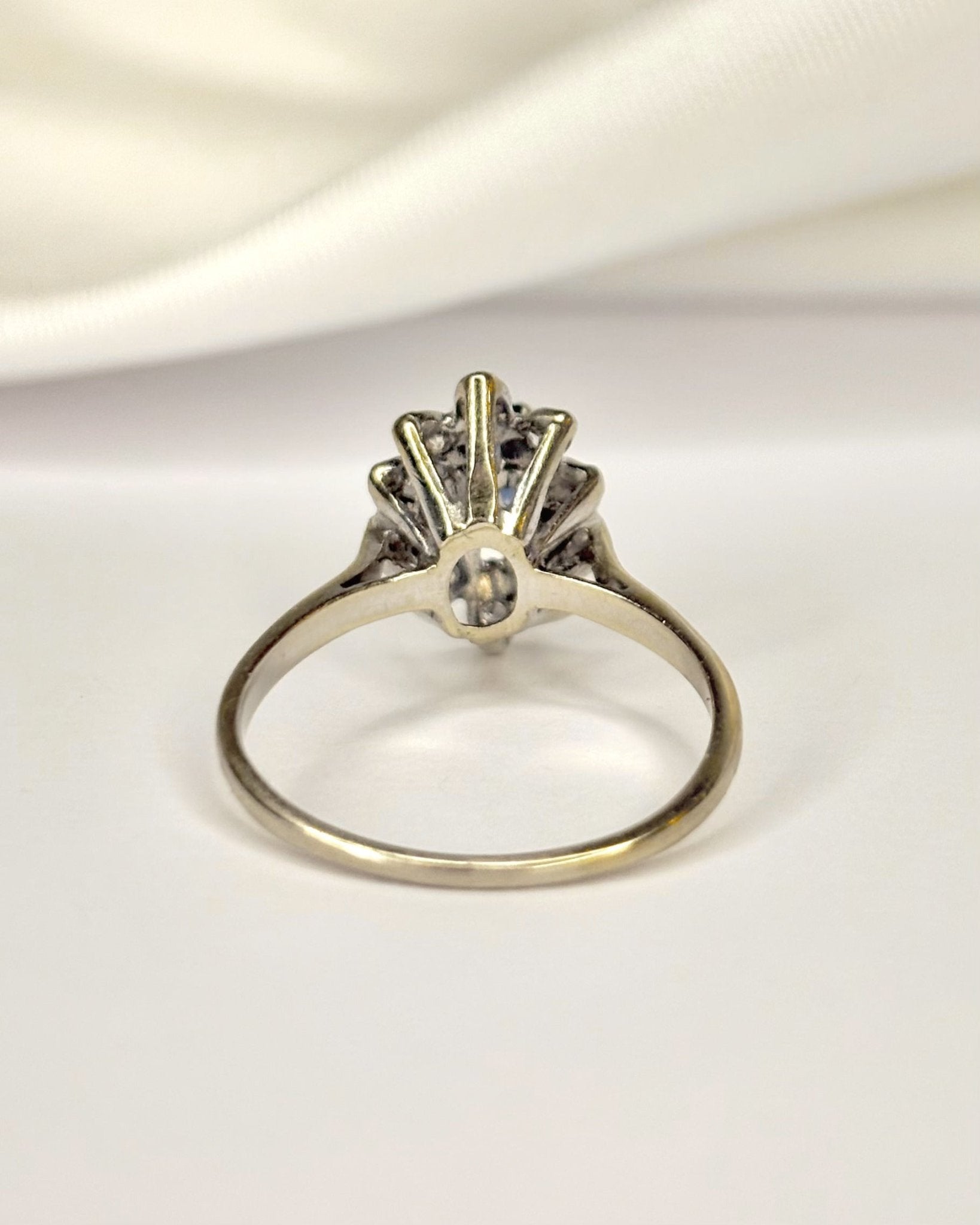 Bague Marquise Saphir &amp; Diamants "Coralie" - Elliade Paris