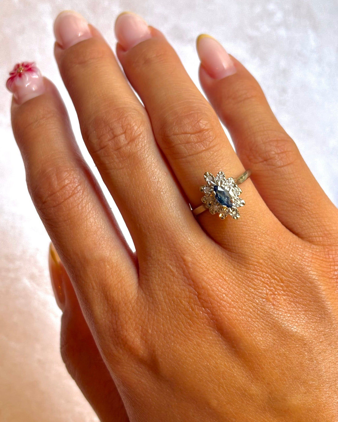 Bague Marquise Saphir &amp; Diamants "Coralie" - Elliade Paris