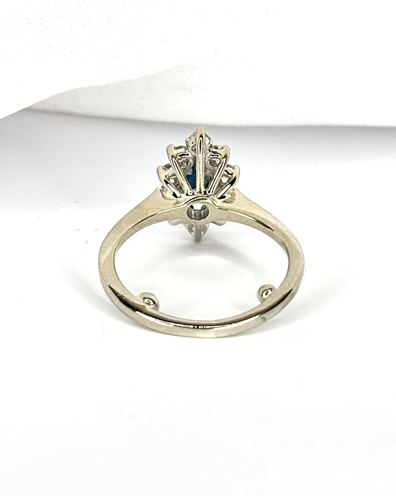 Bague Marquise Saphir &amp; Diamants "Manon" - Elliade Paris