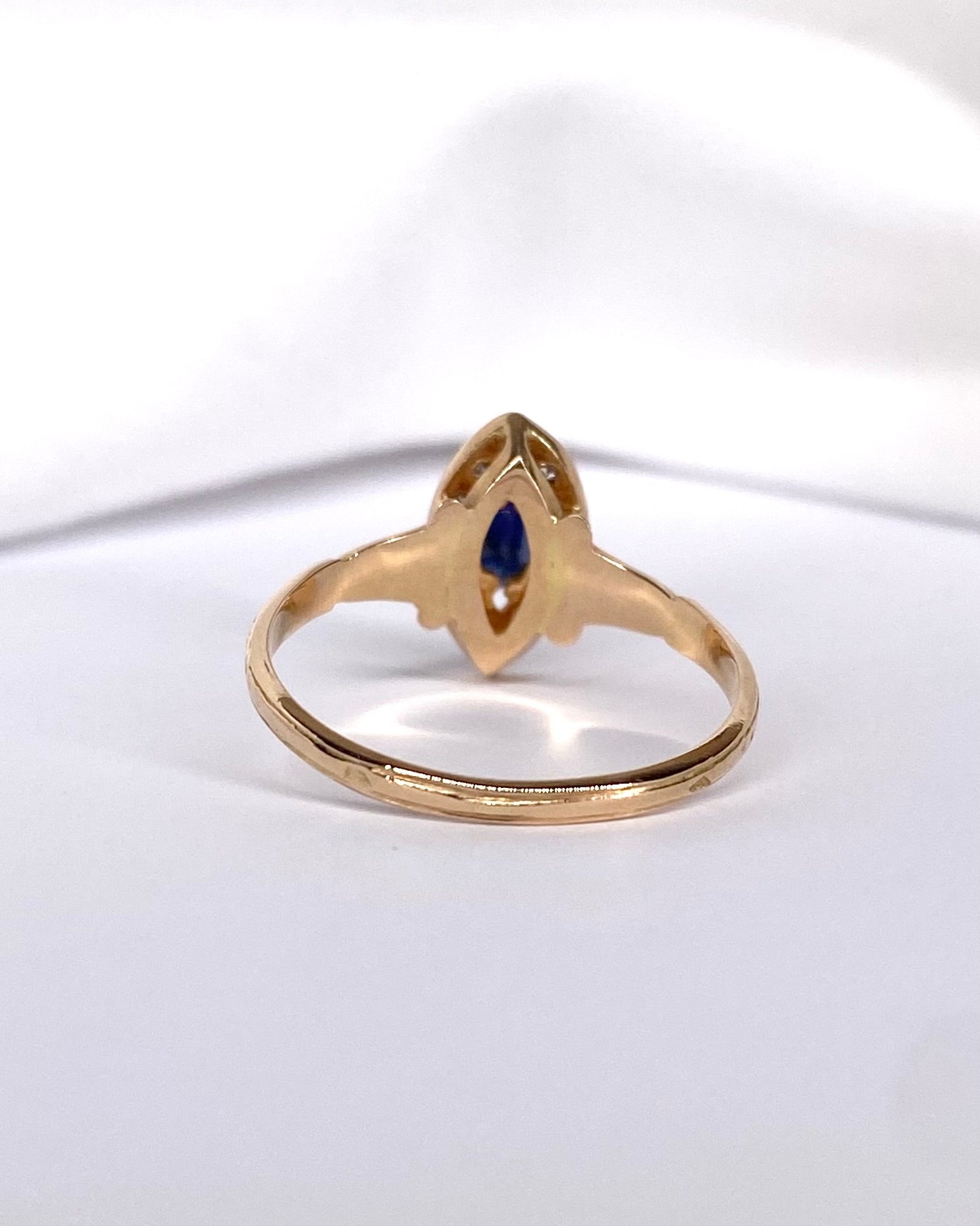 Bague Marquise Saphir &amp; Diamants "Tosca" - Elliade Paris