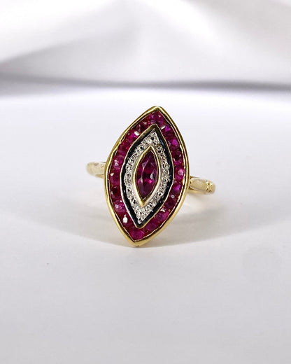 Bague Marquise Style Art Déco Rubis 1.08 carat "Sissy" - Elliade Paris
