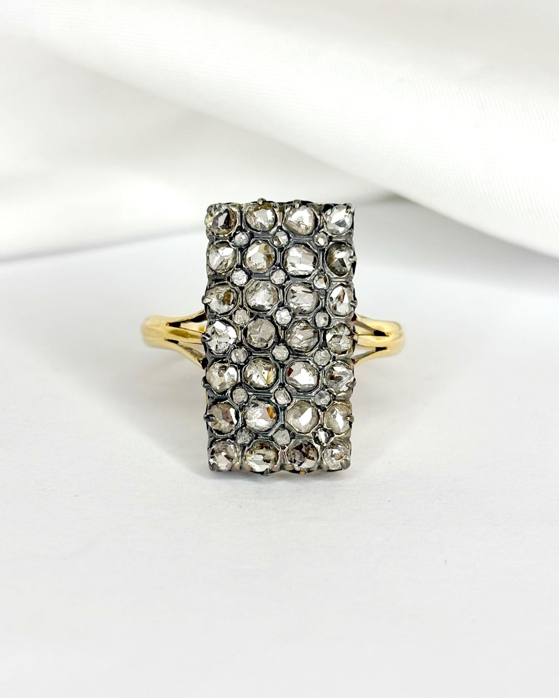 Bague Marquise XIXe Siècle 46 Diamants &quot;Lili&quot; - Elliade Paris