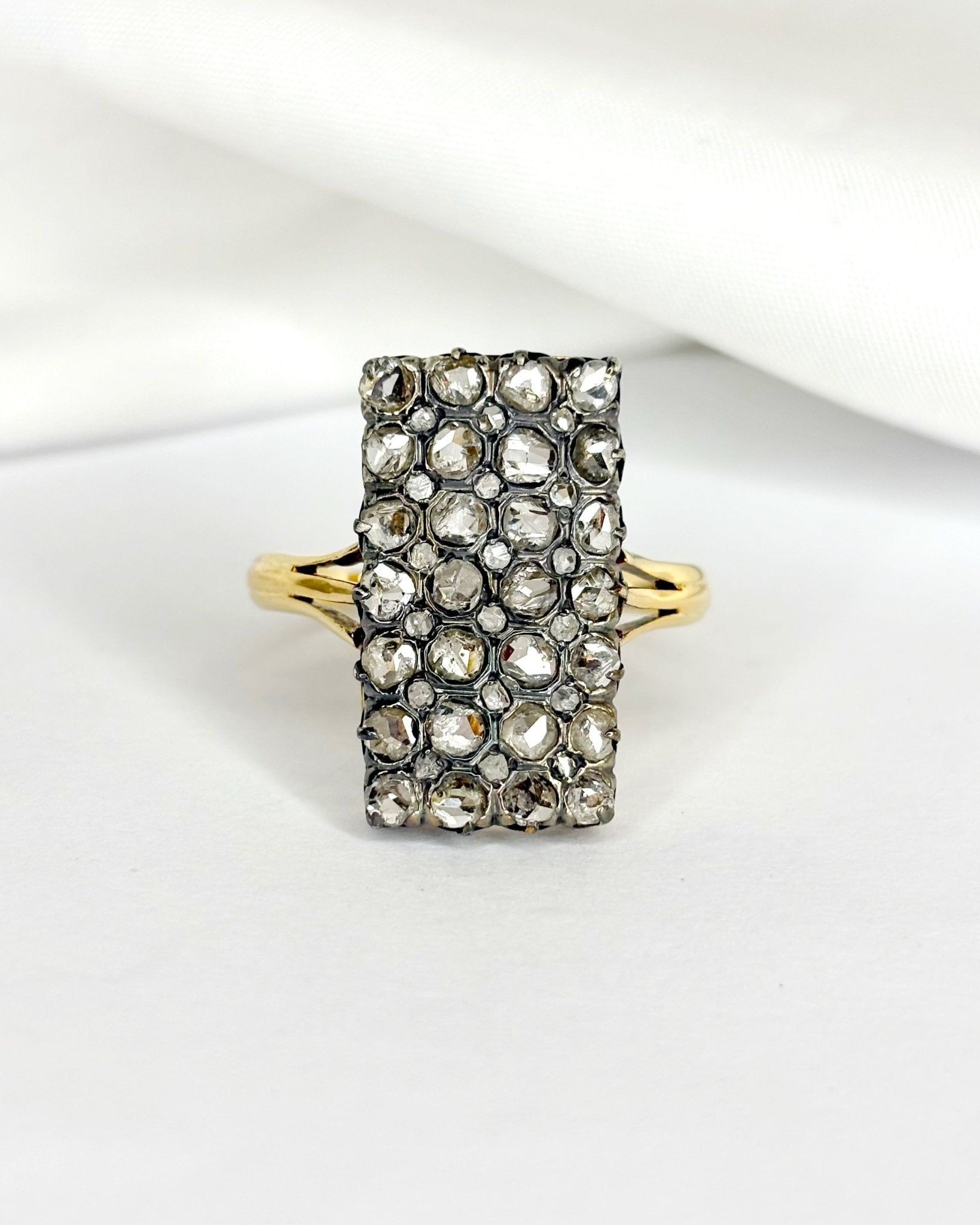 Bague Marquise XIXe Siècle 46 Diamants "Lili" - Elliade Paris