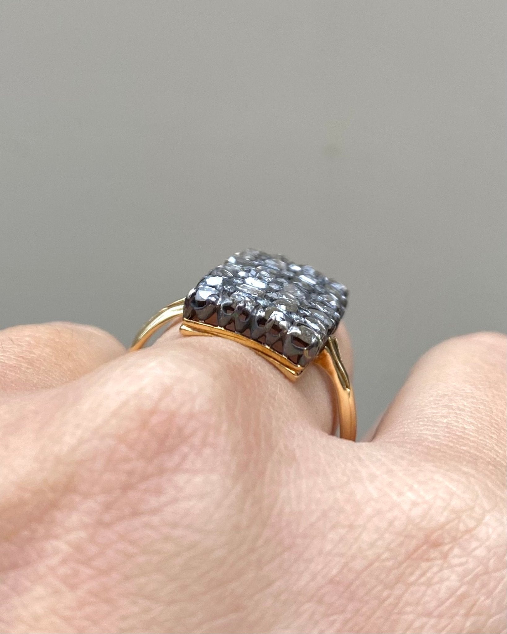 Bague Marquise XIXe Siècle 46 Diamants &quot;Lili&quot; - Elliade Paris