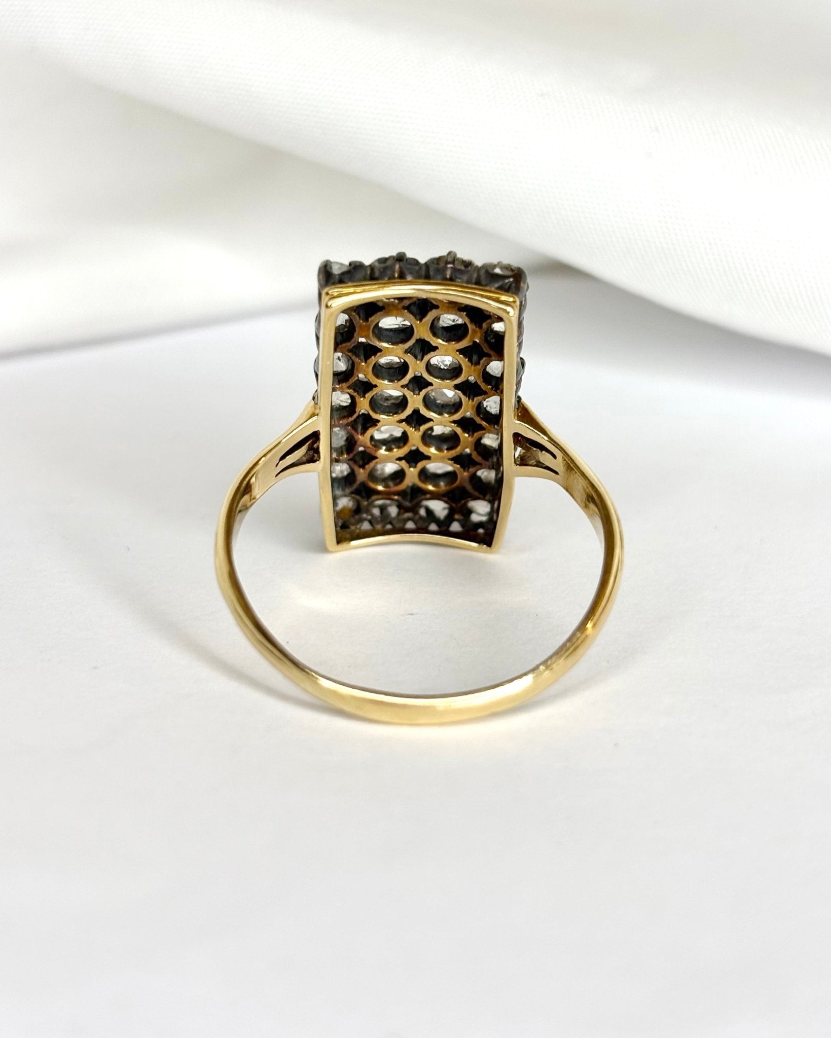 Bague Marquise XIXe Siècle 46 Diamants &quot;Lili&quot; - Elliade Paris