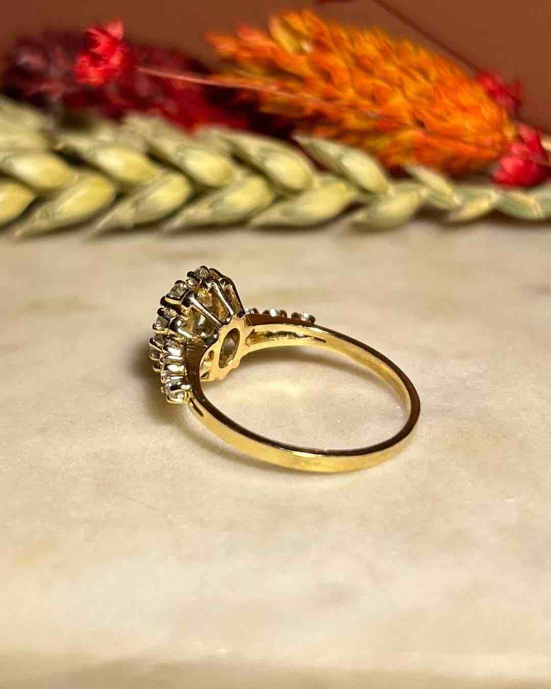 Anillo "Maryline" con margaritas de esmeralda y diamantes