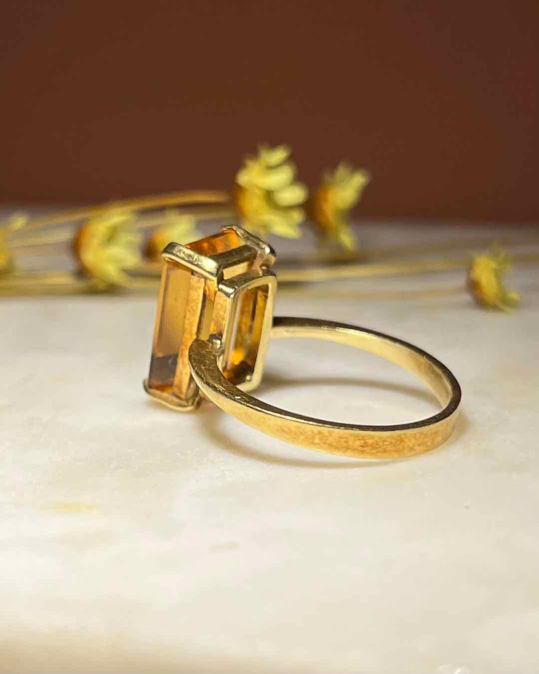 Anillo de cóctel de citrino &quot;Nina&quot;