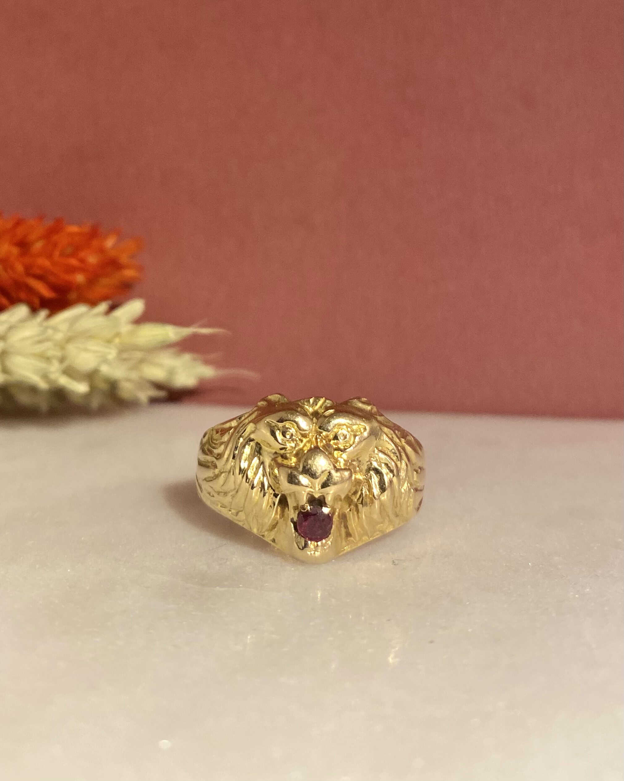 Vintage Ruby Lion Signet Ring