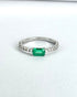 Bague Pinky Solitaire Émeraude & 16 Diamants "Gina" - Elliade Paris