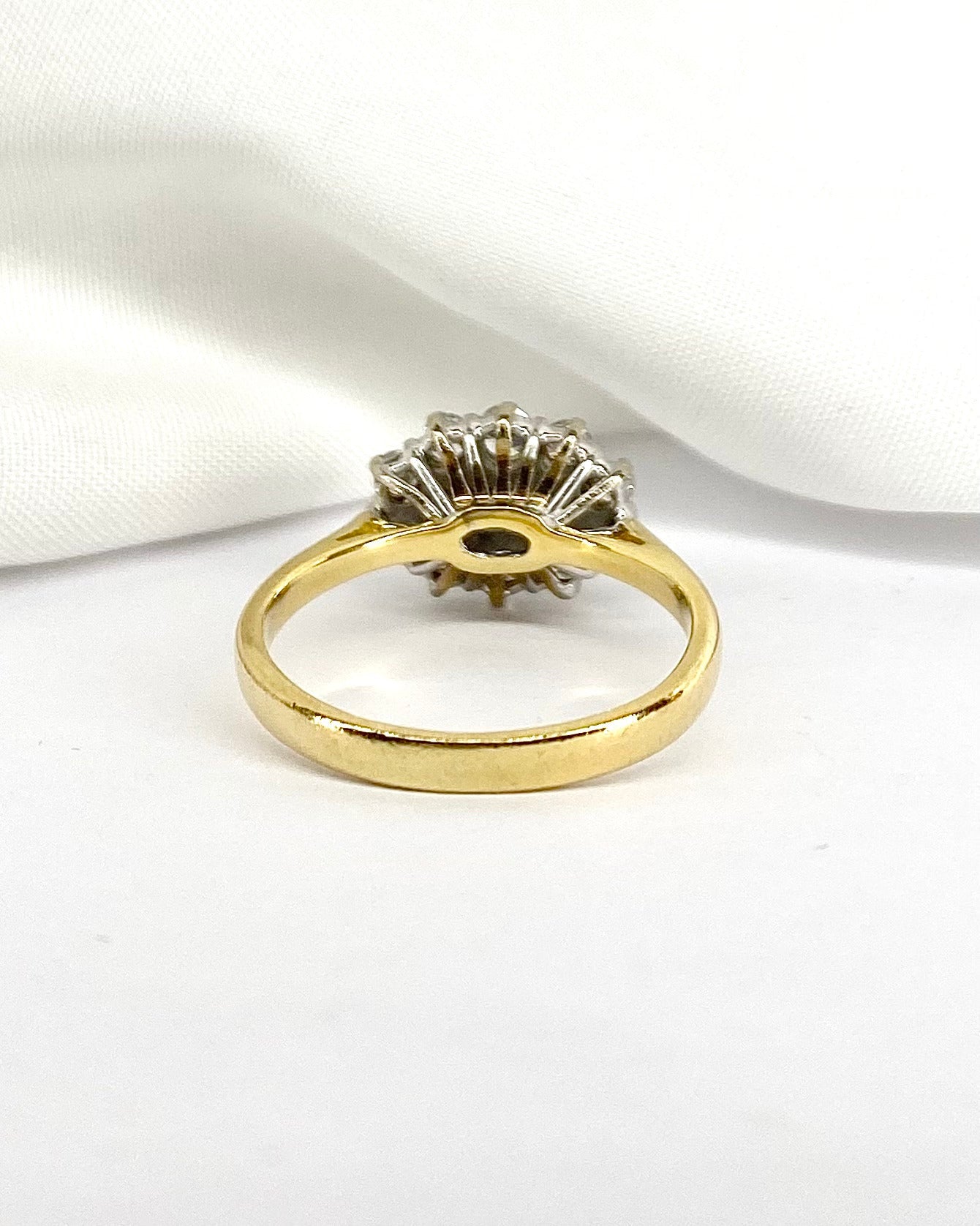 Bague Rivière 3 Saphirs &amp; 8 Diamants &quot;Zélie&quot; - Elliade Paris