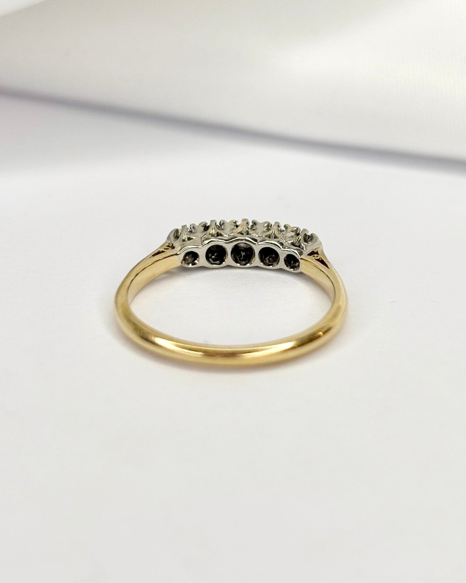 Bague Rivière Art Déco 5 Diamants "Elina" - Elliade Paris