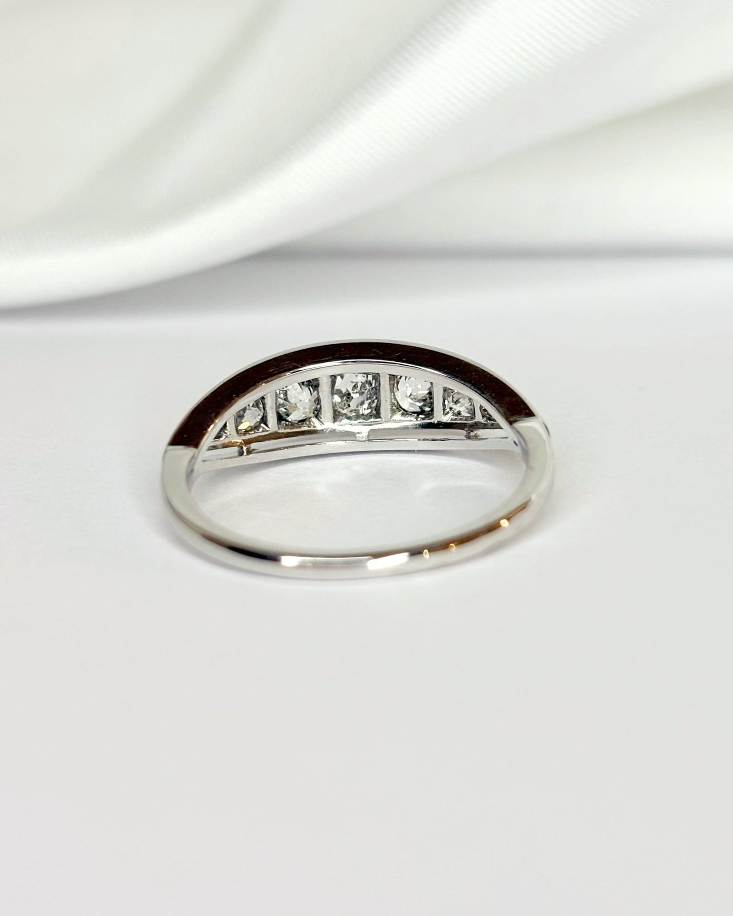 Bague Rivière Art Déco Diamants 0.42 carat "Anita" - Elliade Paris