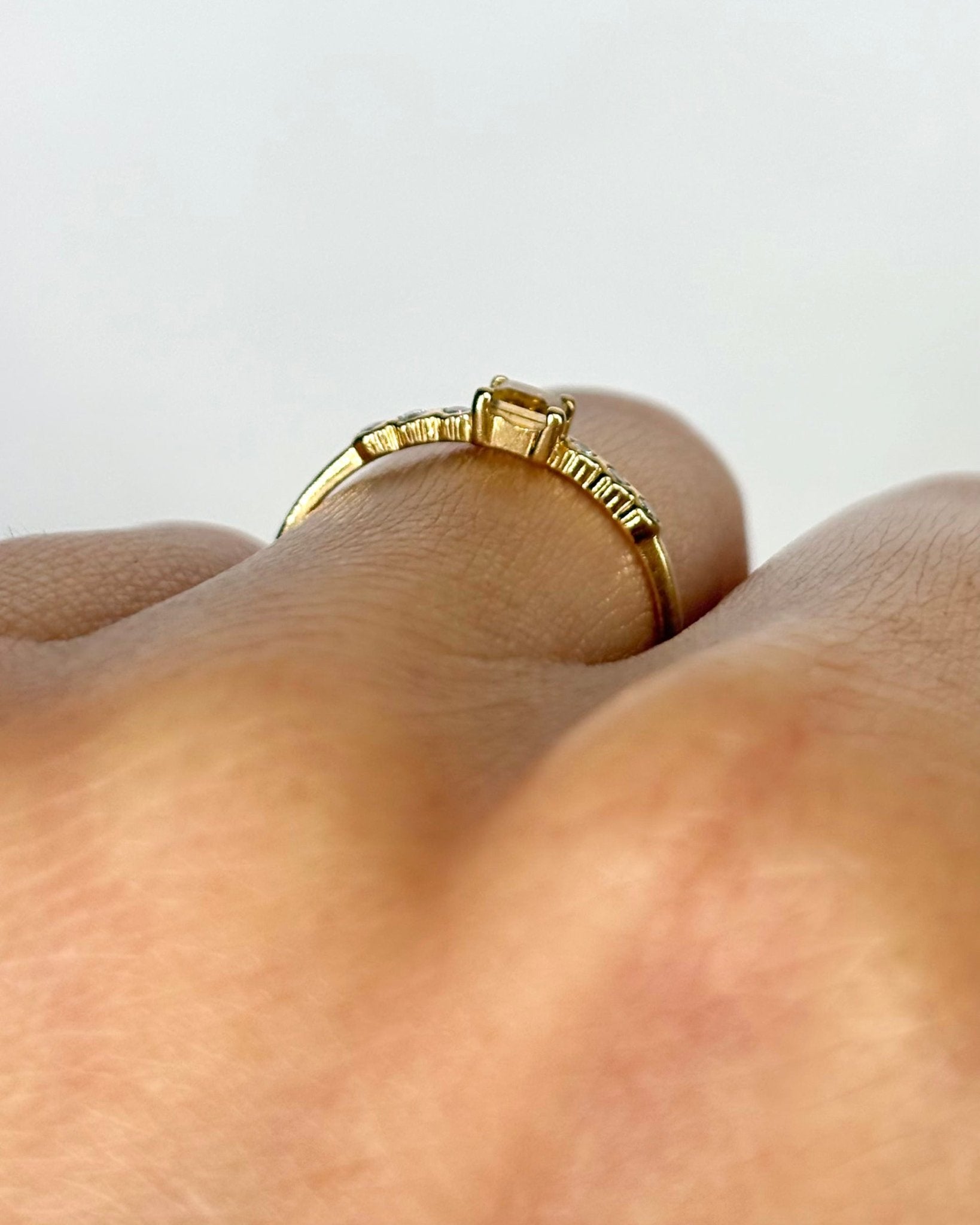 Bague Rivière Citrine &amp; Diamants "Leslie" - Elliade Paris
