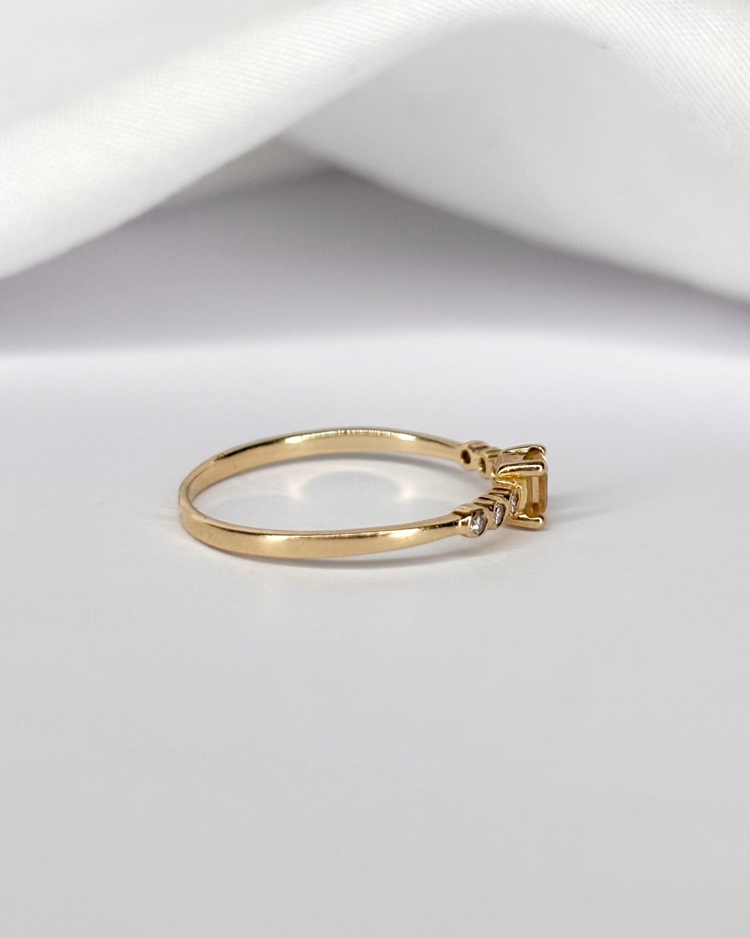 Bague Rivière Citrine &amp; Diamants "Leslie" - Elliade Paris