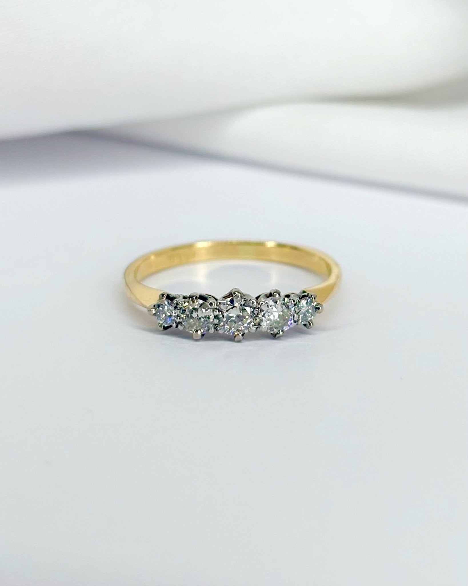 Bague Rivière Diamants 0.35 carat &quot;Edwige&quot; - Elliade Paris