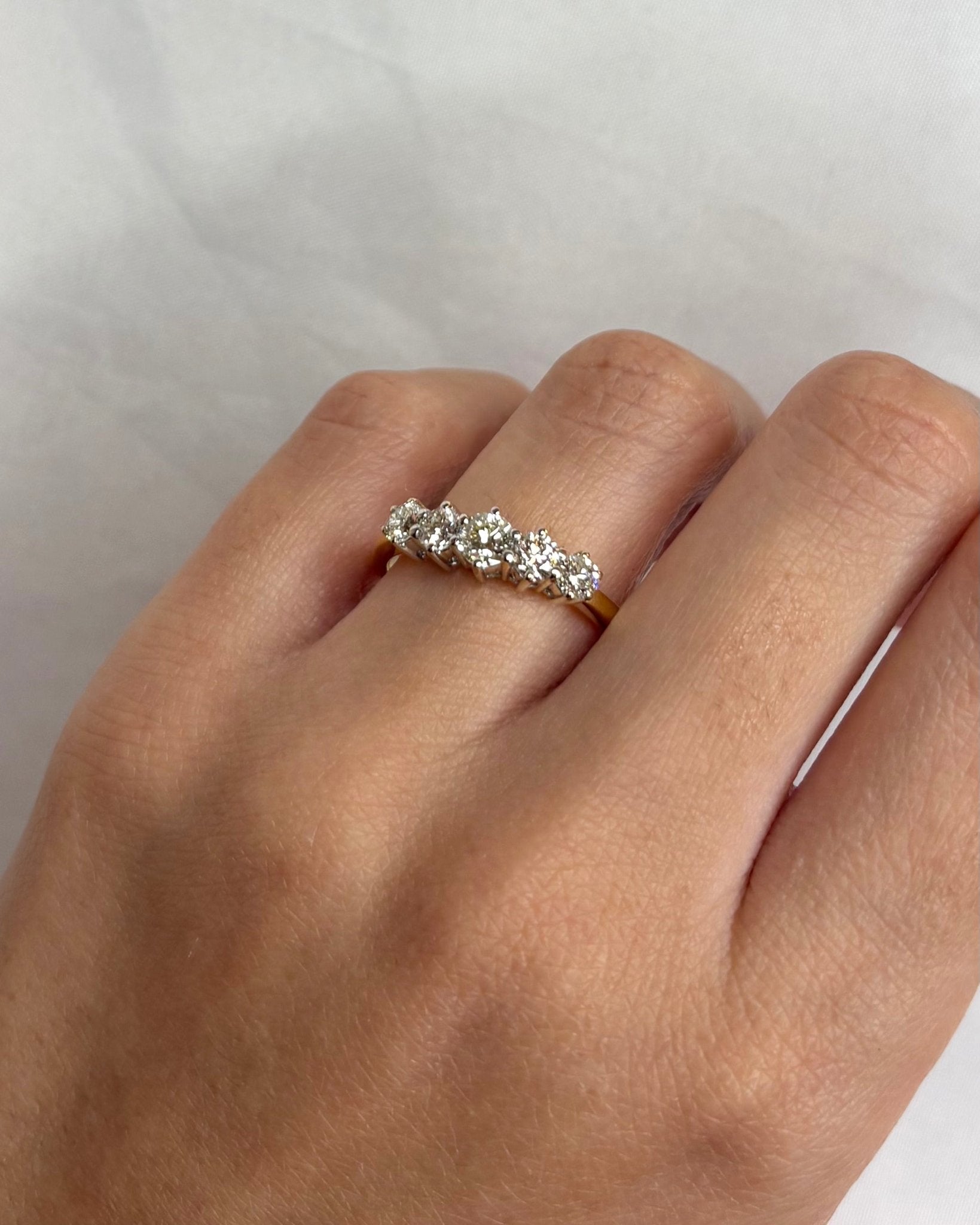 Bague Rivière Diamants 0.82 carat &quot;Philippa&quot; - Elliade Paris