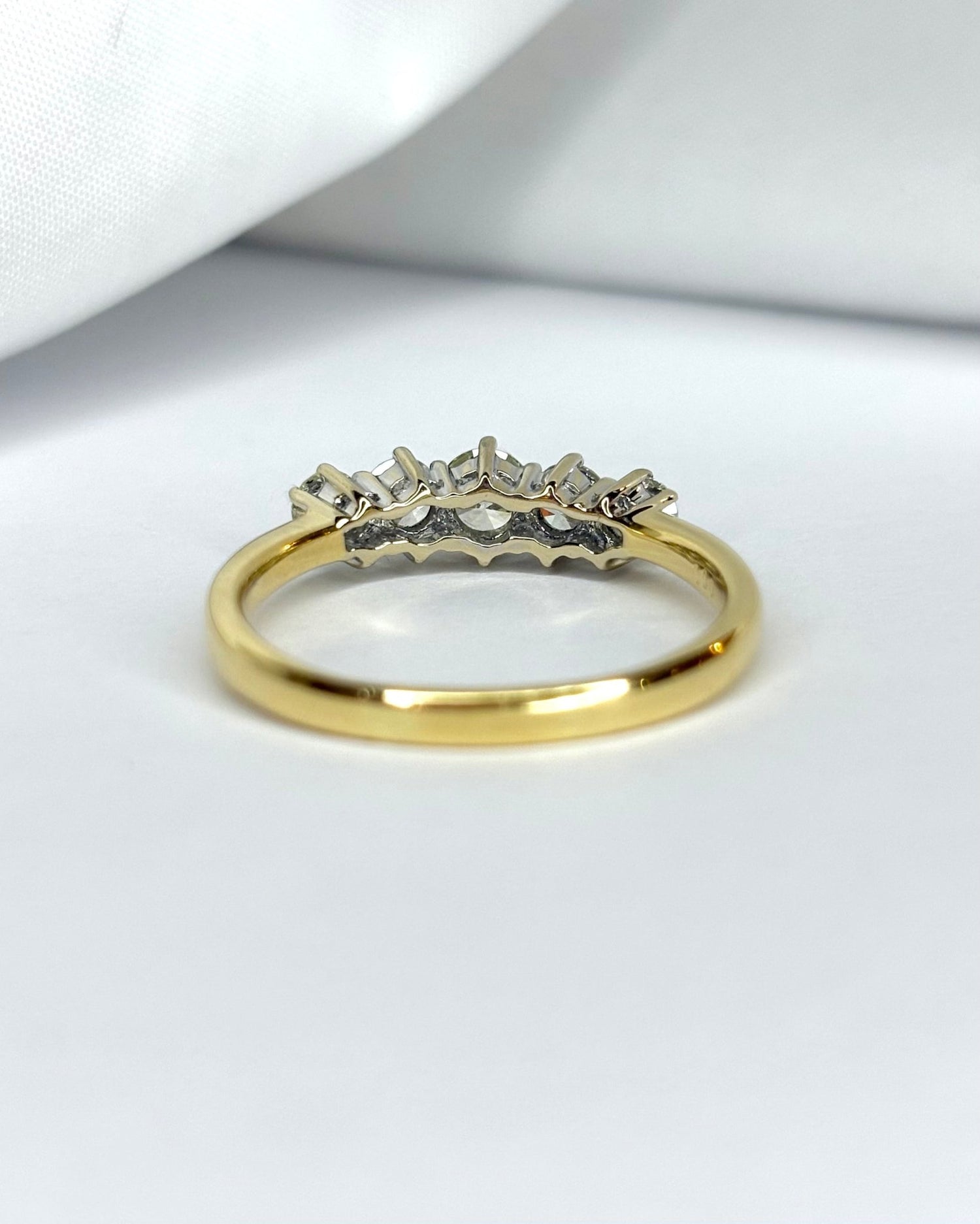 Bague Rivière Diamants 0.82 carat &quot;Philippa&quot; - Elliade Paris