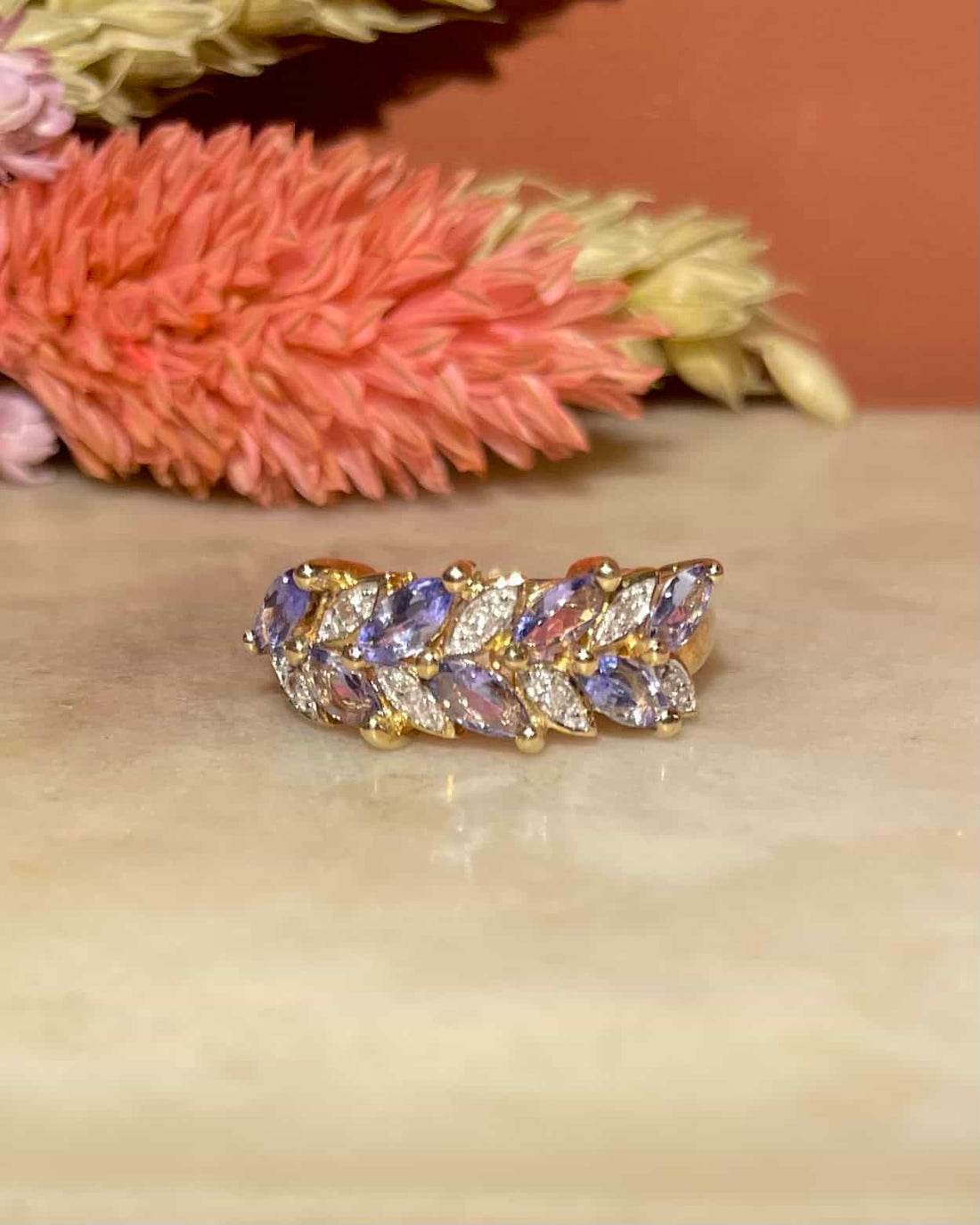 &quot;Maëlys&quot; Tanzanite &amp;amp; Diamond River Ring