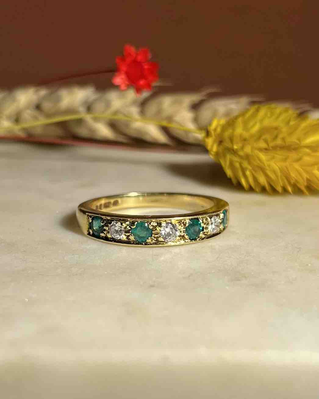 Bague rivière émeraudes &amp; diamants "Stéphanie" - Elliade Paris