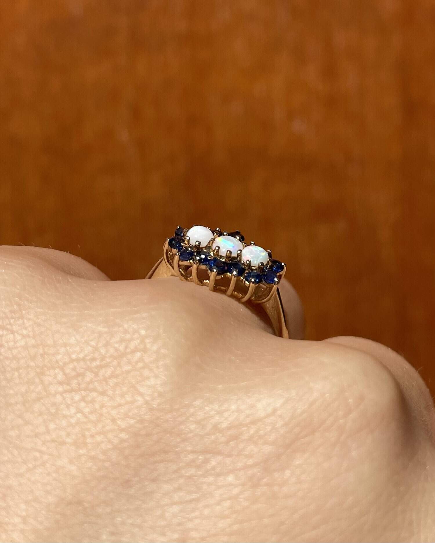Bague Rivière Fleur Opales &amp; Saphirs "Milou" - Elliade Paris