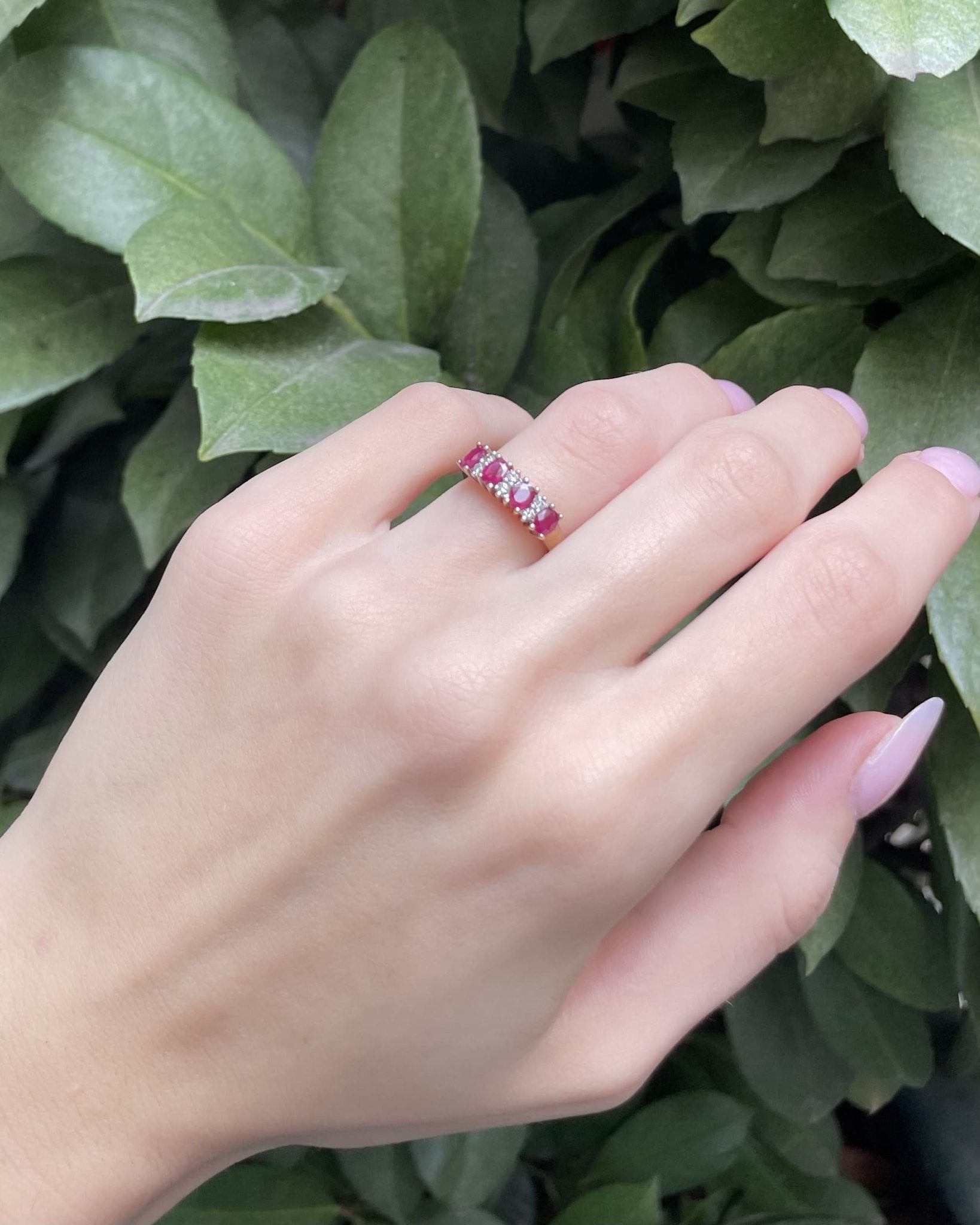 Bague Rivière Rubis 0.80 Carat &amp; 6 Diamants "Neoma" - Elliade Paris