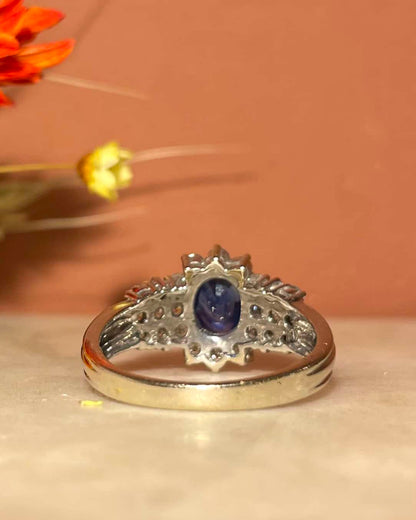 Bague Rivière Saphir 0.90 Carat &amp; 24 Diamants &quot;Jezebel&quot; - Elliade Paris