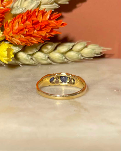 Bague Rivière Saphirs &amp; Diamants &quot;Carrey&quot; - Elliade Paris