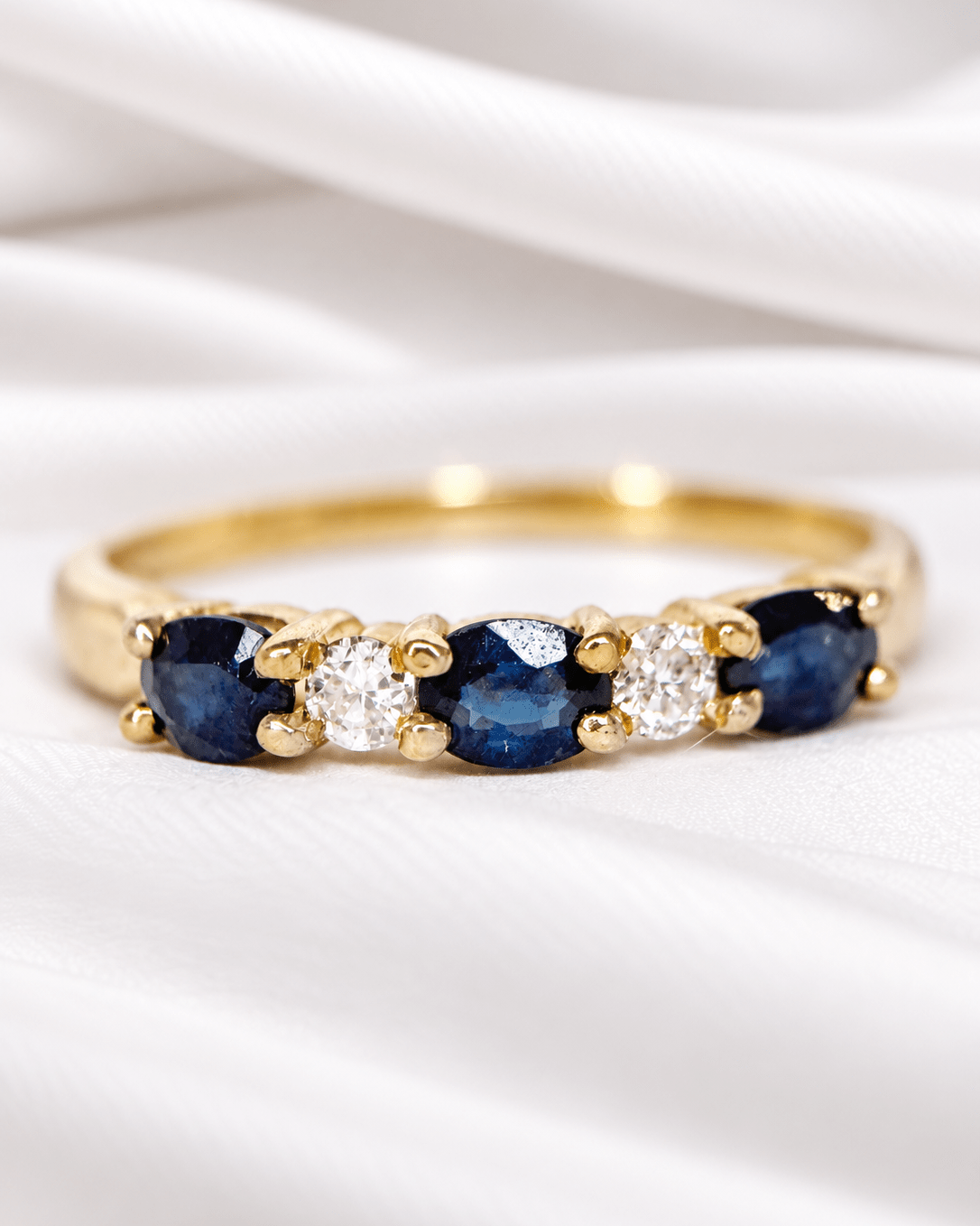 Bague Rivière Saphirs &amp; Diamants "Lisandre" - Elliade Paris