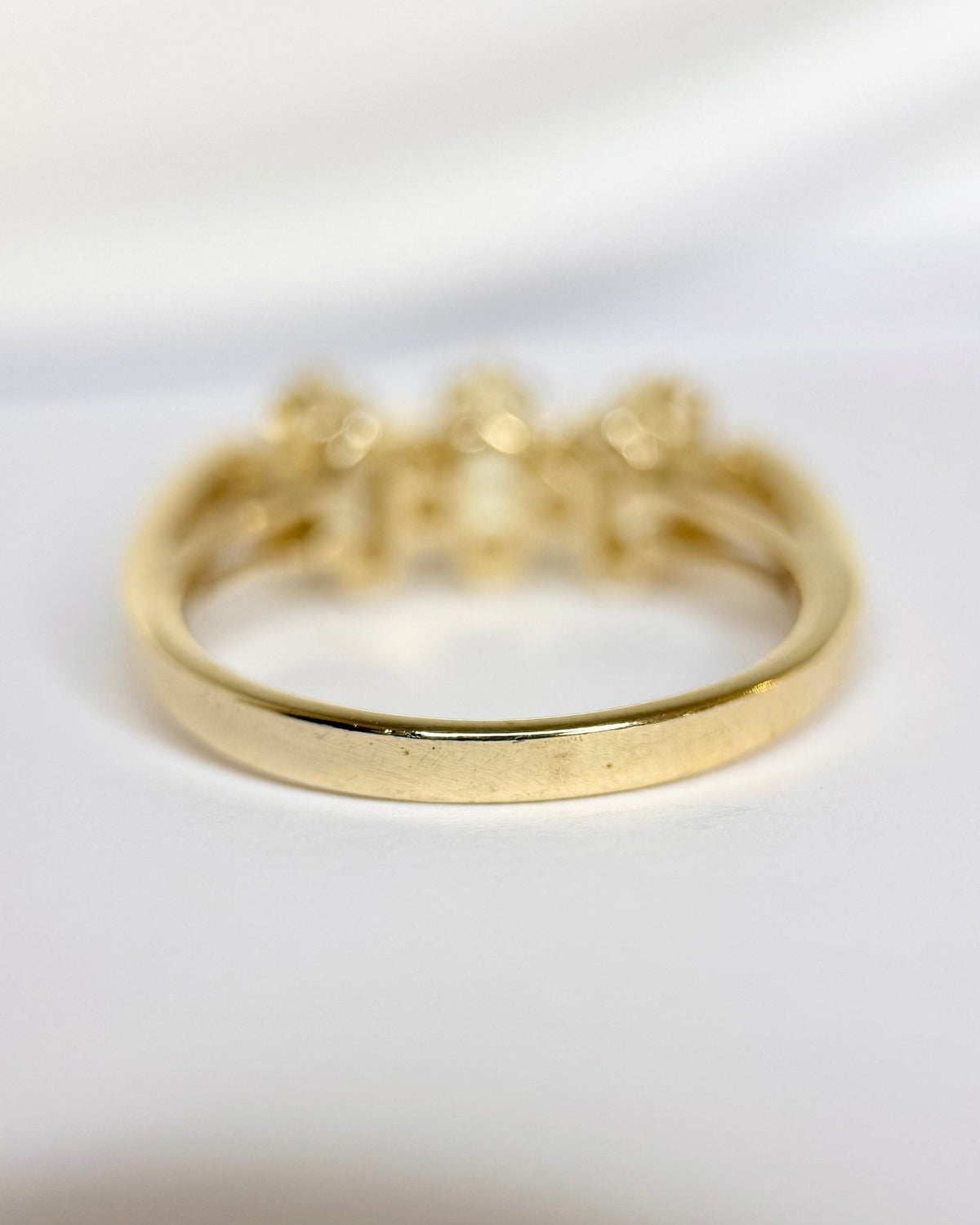 Bague Rivière Scapolites Jaunes de Madagascar 0.65 carat &amp; Diamants "Lisette" - Elliade Paris