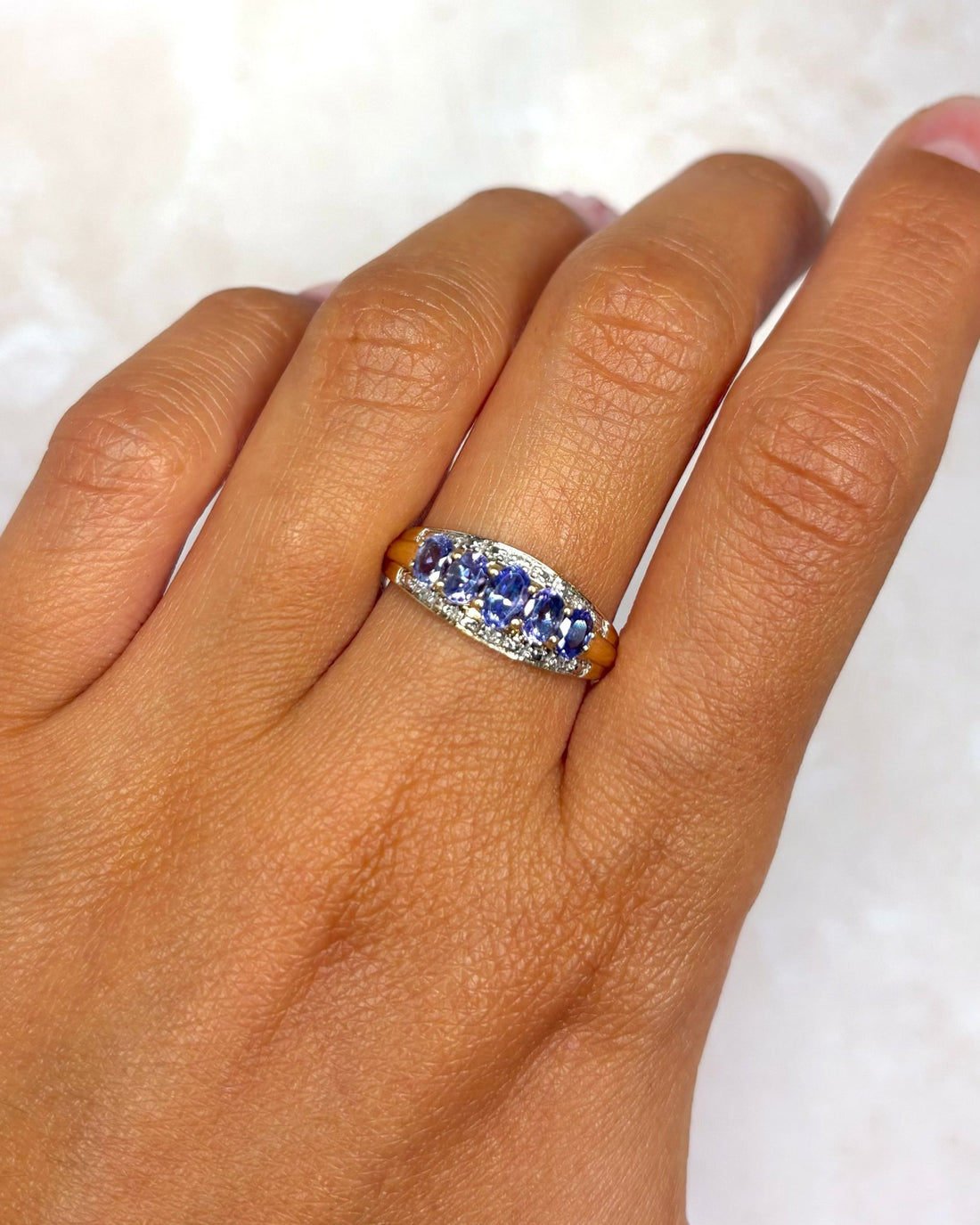 Bague Rivière Tanzanites 1 carat &amp; Diamants "Vivianne" - Elliade Paris