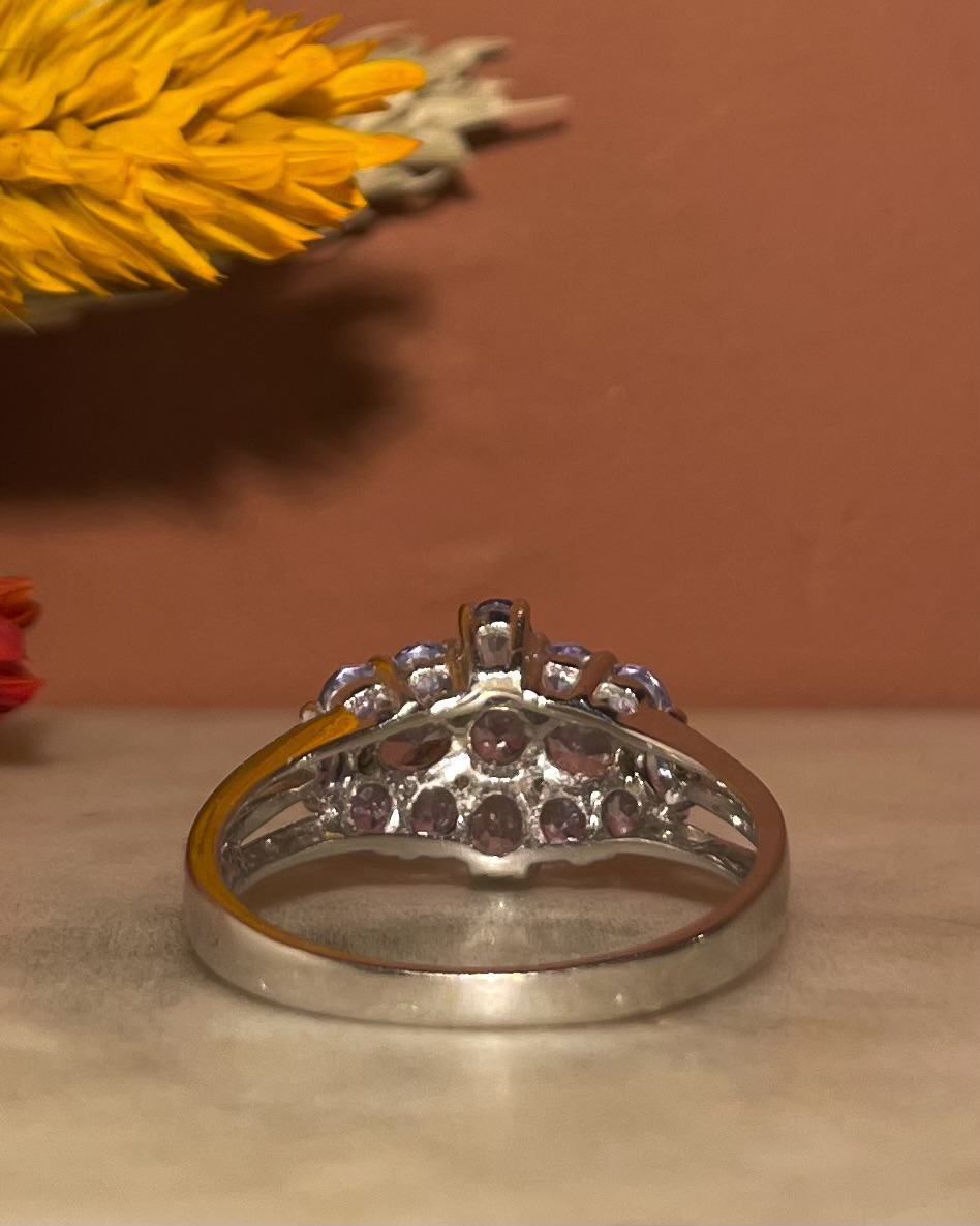 Bague Rivière Tanzanites &amp; Diamants "Karolyne" - Elliade Paris