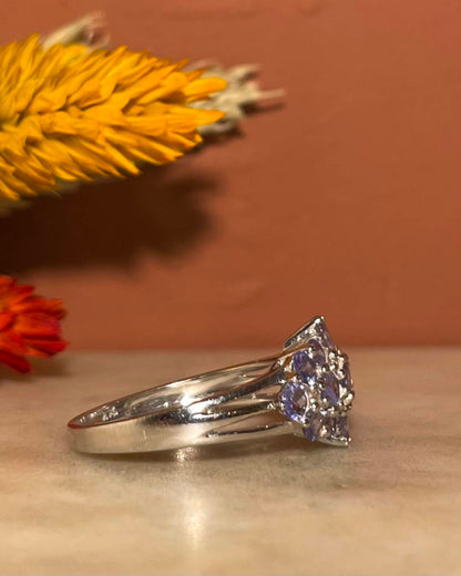 Bague Rivière Tanzanites &amp; Diamants &quot;Karolyne&quot; - Elliade Paris