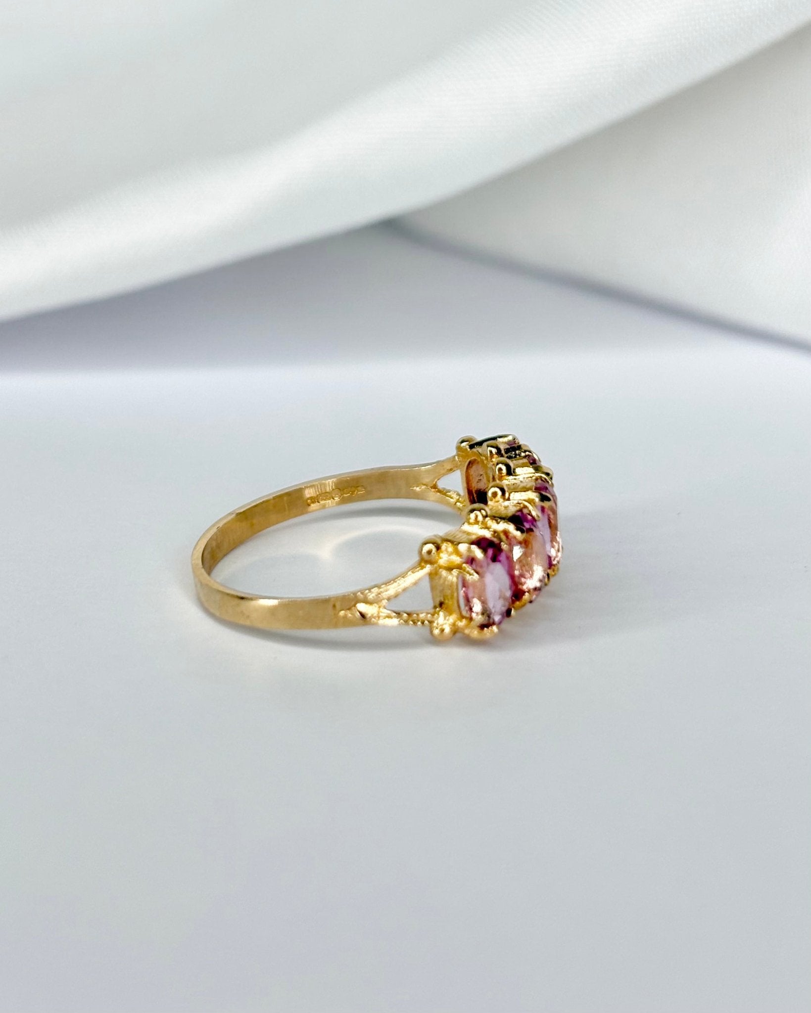 Bague Rivière Topazes Rose 1.68 carat "IIia" - Elliade Paris